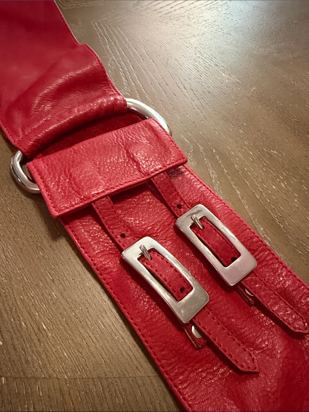 Wide Red Leather Buckle Waist Belt - Picture 2 of 6